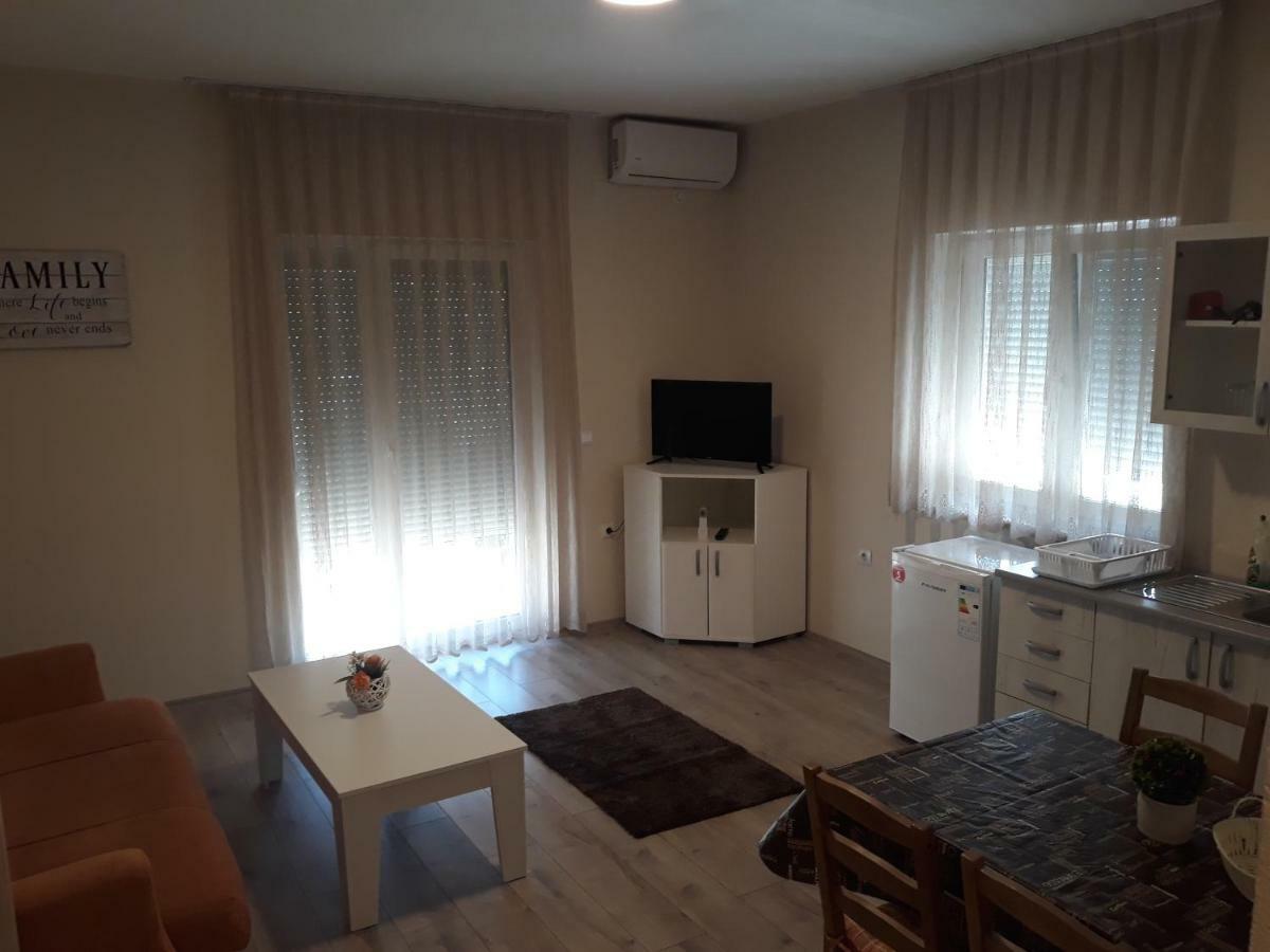 Vila & Apartments Matea Gevgelija Exteriér fotografie